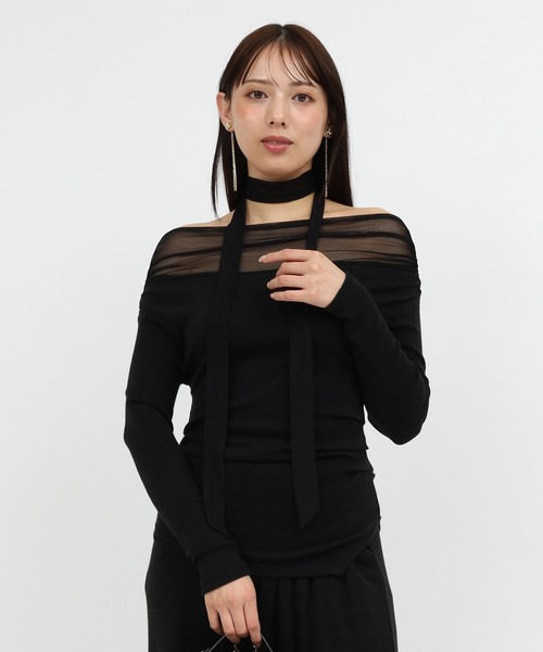 ROYAL PARTY(ロイヤルパーティー)の「デコルテシアーオフショルダーカットトップス(Tシャツ/カットソー・レディース・グレー/ブラック/ブラウン・FREE)」の4枚目の写真