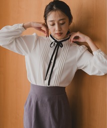 新品タグ付き✨ツルバイマリコオイカワ　今季　2025SS　フラワーレースブラウス 新品タグ付き✨ツルバイマリコオイカワ 今季 2025SS フラワー