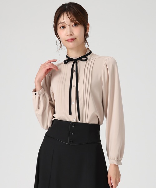 MISCH MASCH（ミッシュマッシュ）の「ピンタック配色リボンブラウス（シャツ/ブラウス・レディース・ベージュ/ホワイト/ブラック・ﾌﾘ-）」の5枚目の写真