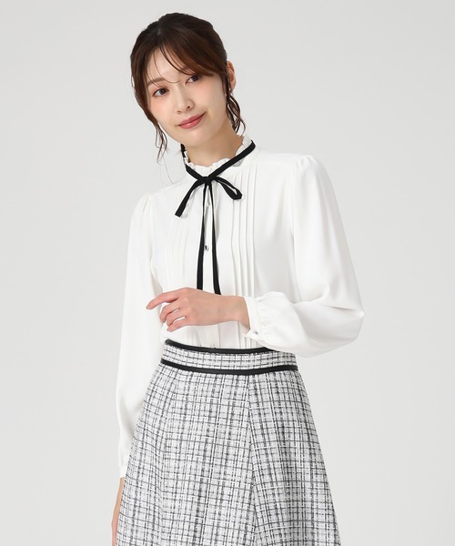 MISCH MASCH（ミッシュマッシュ）の「ピンタック配色リボンブラウス（シャツ/ブラウス・レディース・ベージュ/ホワイト/ブラック・ﾌﾘ-）」の8枚目の写真