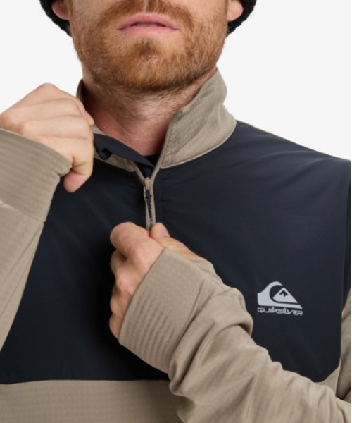 Quiksilver(クイックシルバー)の「EARLY START HZ /クイックシルバーハーフジップスウェットトップス(スウェット・メンズ・ベージュ/ブラック・SMALL/MEDIUM/LARGE)」の6枚目の写真