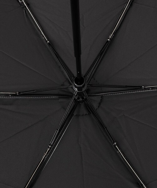 Traditional Weatherwear(トラディショナルウェザーウェア)の「Traditional Weatherwear: ライト ウェイト アンブレラ(折りたたみ傘)(折りたたみ傘・レディース・オフホワイト/シルバー・ONE SIZE)」の7枚目の写真