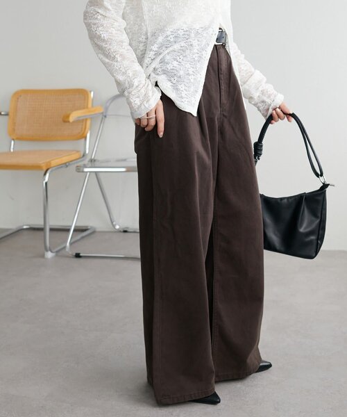 DISCOAT（ディスコート）の「2タックチノワイドパンツ（チノパンツ・レディース・ブラウン/ベージュ・MEDIUM/LARGE）」の3枚目の写真
