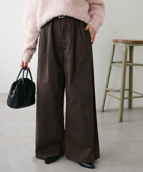 DISCOAT（ディスコート）の「2タックチノワイドパンツ（チノパンツ・レディース・ブラウン/ベージュ・MEDIUM/LARGE）」の15枚目の写真