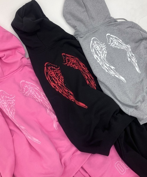 FANCY CLUB(ファンシークラブ)の「A'GEM/9 × .kom 『FANCY CLUB/ファンシークラブ』別注品 ANGEL WING ZIP UP /エンジェル ウイングジップアップパーカー(パーカー・レディース・ブラック×レッド/ピンク/グレー/ブラック×ピンク・FREE)」の13枚目の写真