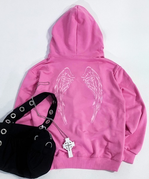 FANCY CLUB(ファンシークラブ)の「A'GEM/9 × .kom 『FANCY CLUB/ファンシークラブ』別注品 ANGEL WING ZIP UP /エンジェル ウイングジップアップパーカー(パーカー・レディース・ブラック×レッド/ピンク/グレー/ブラック×ピンク・FREE)」の8枚目の写真