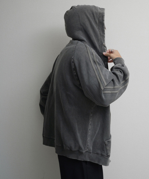 NILWAY（ニルウェイ）の「TC裏起毛スノーウォッシュ加工袖ライントラックパーカー（パーカー・メンズ・ブラック/ネイビー系・MEDIUM/LARGE）」の5枚目の写真