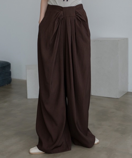 ドレープシルエットワイドイージーパンツ（スラックス）｜VACANCY