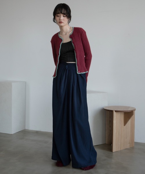 VACANCY(ヴァカンシー)の「ドレープシルエットワイドイージーパンツ(スラックス・レディース・ネイビー/ブラウン・LARGE/MEDIUM/SMALL)」の10枚目の写真