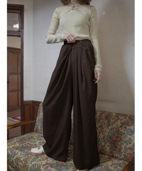 VACANCY(ヴァカンシー)の「ドレープシルエットワイドイージーパンツ(スラックス・レディース・ネイビー/ブラウン・LARGE/MEDIUM/SMALL)」の5枚目の写真