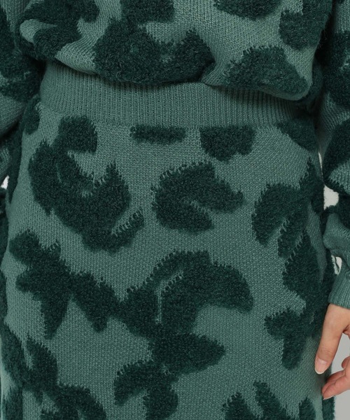 mysty woman(ミスティウーマン)の「アートフラワージャカードスカート 605430(スカート・レディース・アイボリー/ブラック/グリーン・FREE)」の12枚目の写真