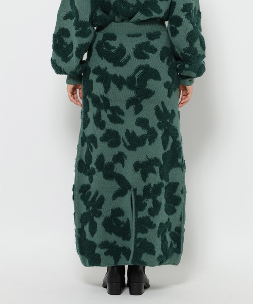 mysty woman(ミスティウーマン)の「アートフラワージャカードスカート 605430(スカート・レディース・アイボリー/ブラック/グリーン・FREE)」の15枚目の写真