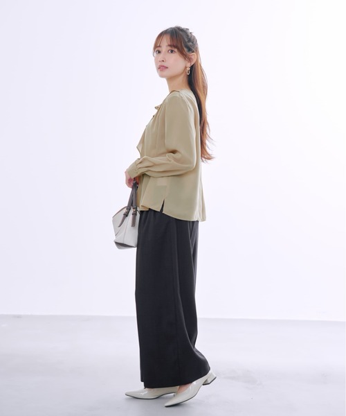 COHINA(コヒナ)の「ラッフルカラーデザインブラウス 【低身長・小柄女性】(シャツ/ブラウス・レディース・ホワイト/ベージュ・ONE SIZE)」の9枚目の写真