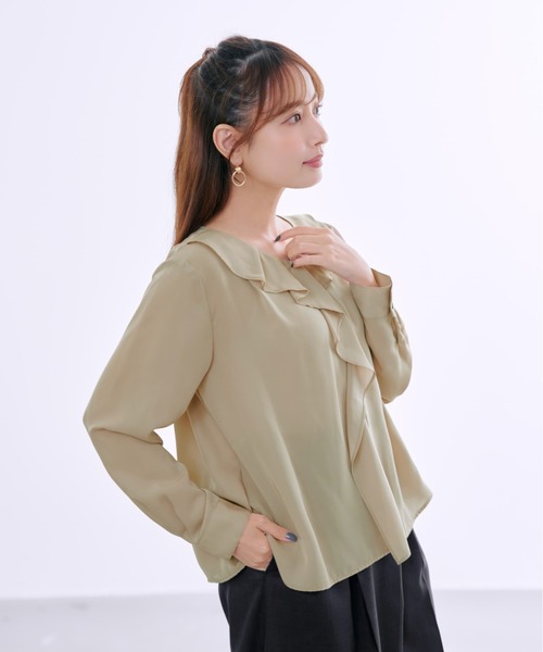 COHINA(コヒナ)の「ラッフルカラーデザインブラウス 【低身長・小柄女性】(シャツ/ブラウス・レディース・ホワイト/ベージュ・ONE SIZE)」の7枚目の写真