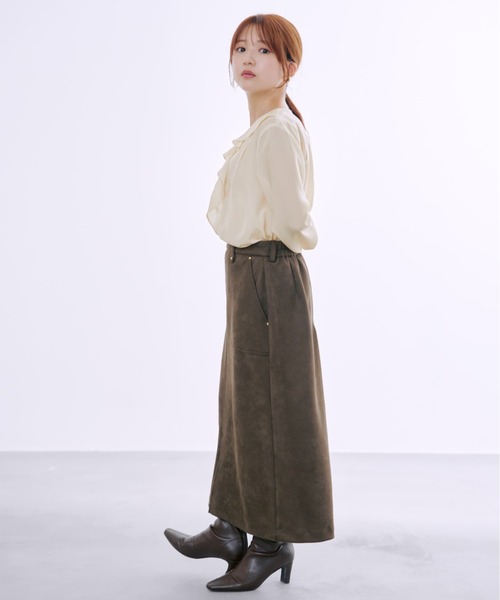 COHINA(コヒナ)の「ラッフルカラーデザインブラウス 【低身長・小柄女性】(シャツ/ブラウス・レディース・ホワイト/ベージュ・ONE SIZE)」の6枚目の写真