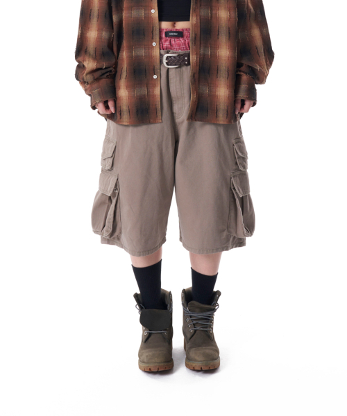 AAKAM(アーカム)の「Cotton Bermuda Cargo Pants (Beige)(その他パンツ・レディース・その他・1/2)」の1枚目の写真