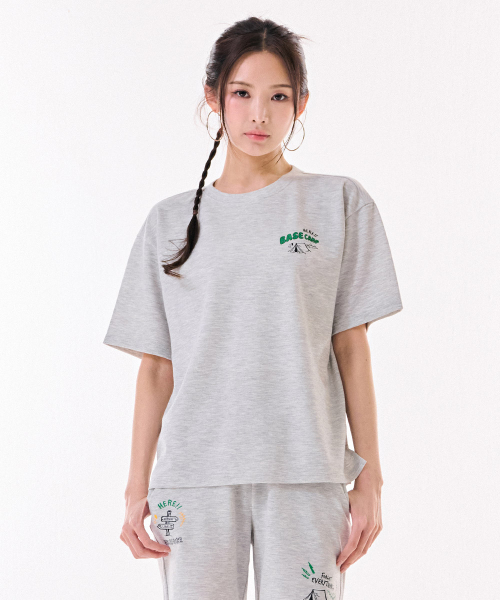 CHASECULT(チェイスカルト)の「共用キッチグラフィック半袖Tシャツ-DBRU5813D0B(Tシャツ/カットソー・メンズ・ライトグレー・95/90/105/100)」の3枚目の写真