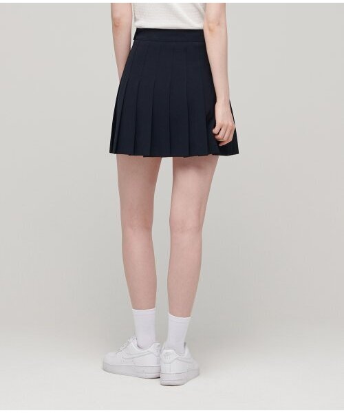 MUSINSA STANDARD WOMAN(ムシンサスタンダードウーマン)の「レディースプリーツミニスカート【ネイビー】(スカート・レディース・その他・SMALL/MEDIUM/LARGE/X-SMALL)」の2枚目の写真