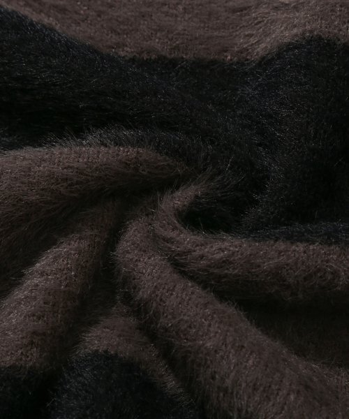 TRILLION（トリリオン）の「ヘアリーブラシストライプクルーネックニット（ASH GRAY）（ニット/セーター・レディース・その他・MEDIUM/LARGE）」の10枚目の写真