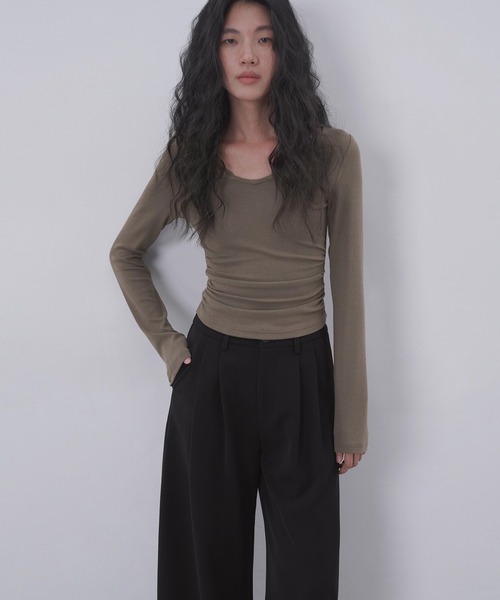 EIGHTHMONTH(エイスマンス)の「ストラップネックトップス EM25a107【EIGHTHMONTH】(Tシャツ/カットソー・レディース・ブラウン/ブラック・M/S)」の3枚目の写真