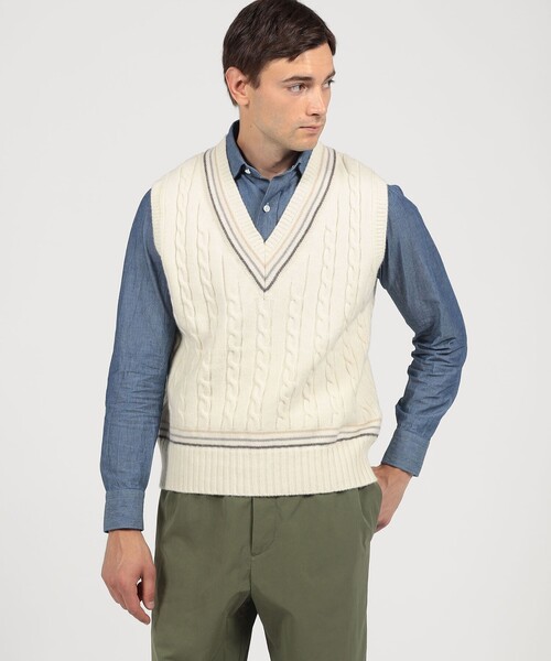 RICHMOND(リッチモンド)の「【別注】RICHMOND KNITWEAR ウールケーブル Vネックベスト(ニット/セーター・メンズ・ネイビー/イエロー/ホワイト・M/S)」の4枚目の写真