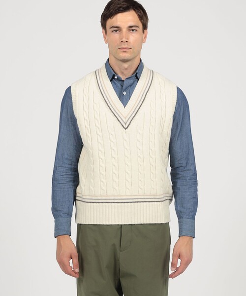 RICHMOND(リッチモンド)の「【別注】RICHMOND KNITWEAR ウールケーブル Vネックベスト(ニット/セーター・メンズ・ネイビー/イエロー/ホワイト・M/S)」の5枚目の写真