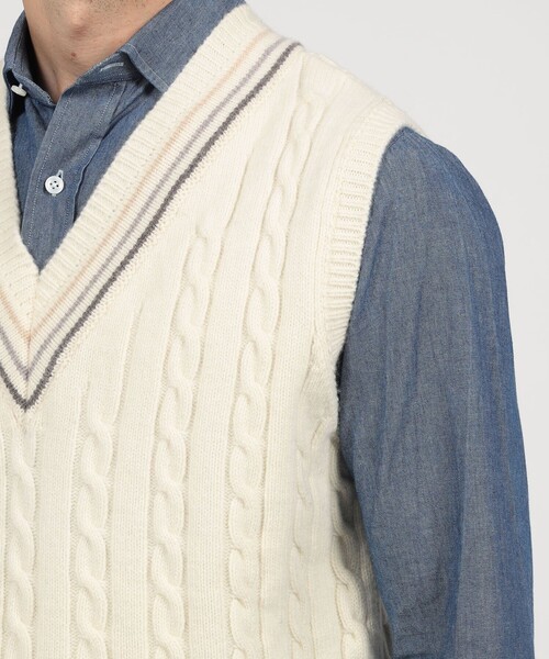 RICHMOND(リッチモンド)の「【別注】RICHMOND KNITWEAR ウールケーブル Vネックベスト(ニット/セーター・メンズ・ネイビー/イエロー/ホワイト・M/S)」の9枚目の写真