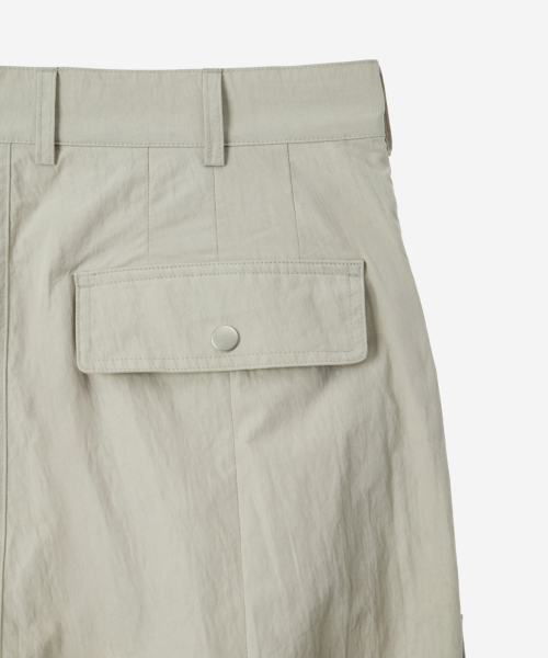 NODE LABS(ノードラボ)の「DEV:5 カットラインカーゴワイドパンツ_グレー(その他パンツ・レディース・グレー・SMALL/MEDIUM/LARGE)」の9枚目の写真