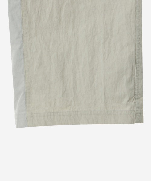 NODE LABS(ノードラボ)の「DEV:5 カットラインカーゴワイドパンツ_グレー(その他パンツ・レディース・グレー・SMALL/MEDIUM/LARGE)」の12枚目の写真