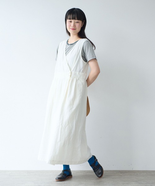 bulle de savon(ビュルデサボン)の「リネン/コットン ナチュラルトリプルワッシャー apron ワンピース(ワンピース・レディース・ホワイト/ブラック・FREE)」の3枚目の写真