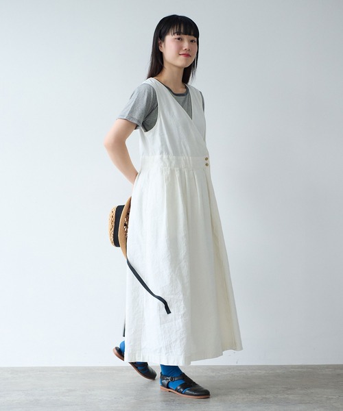 bulle de savon(ビュルデサボン)の「リネン/コットン ナチュラルトリプルワッシャー apron ワンピース(ワンピース・レディース・ホワイト/ブラック・FREE)」の7枚目の写真