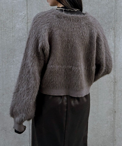 &g'aime（アンジェム）の「【&ｇ'aime 】ショートシャギーカーディガン　Short Shaggy Cardigan（カーディガン/ボレロ・レディース・ブラック/アイボリー/チャコールグレー・FREE）」の19枚目の写真