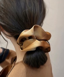 ONEP STAR（ワンピスター）の「サテン風ボリュームシュシュ（シュシュ）」