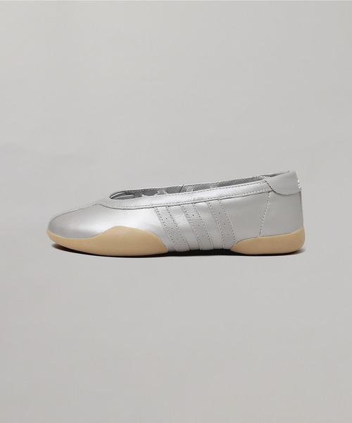 adidas(アディダス)の「adidas TAEKWONDO MEI BALLET W JR7032(その他シューズ・レディース・シルバー・24.5cm)」の1枚目の写真