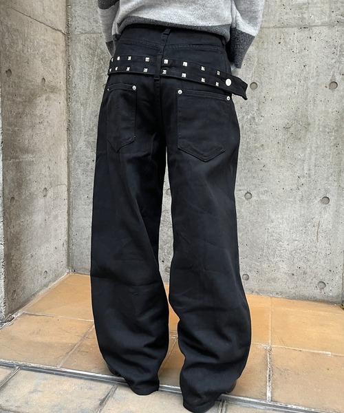 ROGER AND RAW(ロジャーアンドロウ)の「スタッズベルトカーブパンツ(その他パンツ・レディース・ホワイト/ブラック・FREE/LARGE)」の13枚目の写真