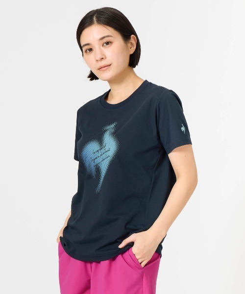 le coq sportif(ルコックスポルティフ)の「【ルコックスポルティフ】吸汗速乾/ストレッチ/UVカット/遮熱ヘランカ半袖Tシャツ(Tシャツ/カットソー・レディース・ブルー/ネイビー/ピンク/ホワイト・S/M/L/XL)」の3枚目の写真