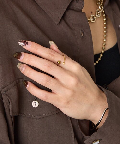 Jena espace merveilleux（ジェナ　エスパスメルヴェイユ）の「《さわ企画》【 WEB限定】ステンレス ボールリング（リング・レディース・シルバー/ゴールド・FREE）」の2枚目の写真