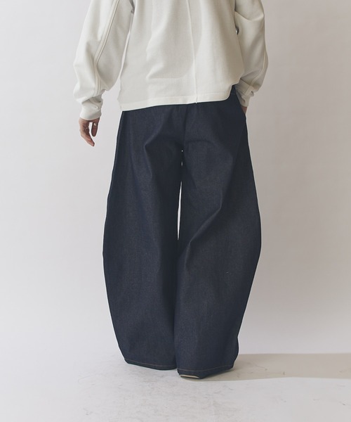 Lui's(ルイス)の「13.5ozリジット Balloon Curve デニムパンツ(デニムパンツ・メンズ・インディゴブルー/ブラック・S/M)」の17枚目の写真
