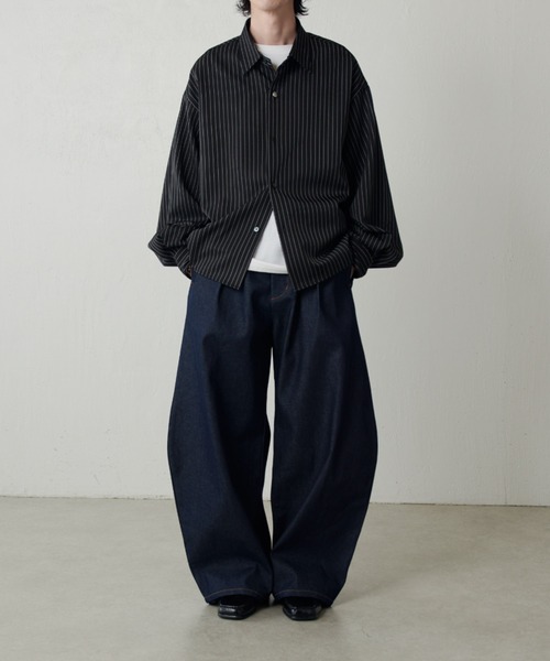 Lui's(ルイス)の「13.5ozリジット Balloon Curve デニムパンツ(デニムパンツ・メンズ・インディゴブルー/ブラック・S/M)」の3枚目の写真