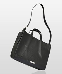 Fallett（ファレット）の「ビーカンレザー スクエア 2way バッグ ブラック（メッセンジャーバッグ）」