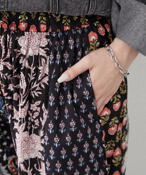 Remind me and forever(リマインドミーアンドフォーエバー)の「【nane】【India series】パッチワークストライプパンツ(その他パンツ・レディース・ブラック・FREE)」の5枚目の写真