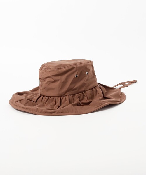 BEAMS HEART（ビームスハート）の「UVカット ギャザー つば広ハット（接触冷感・撥水）（ハット・レディース・ブラウン/オフホワイト/ブラック・ONE SIZE）」の14枚目の写真