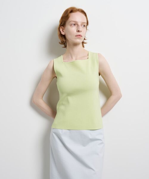 LANVIN en Bleu（ランバンオンブルー）の「スクエアネックノースリーブニット（ニット/セーター・レディース・グレー/ブラック/イエロー・38）」の9枚目の写真