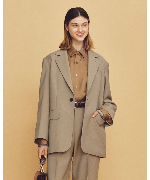 THE SHINZONE(ザ シンゾーン)の「SILKY CUPRA SHIRT 26SMSBL13(シャツ/ブラウス・レディース・ベージュ/ネイビー・FREE)」の4枚目の写真