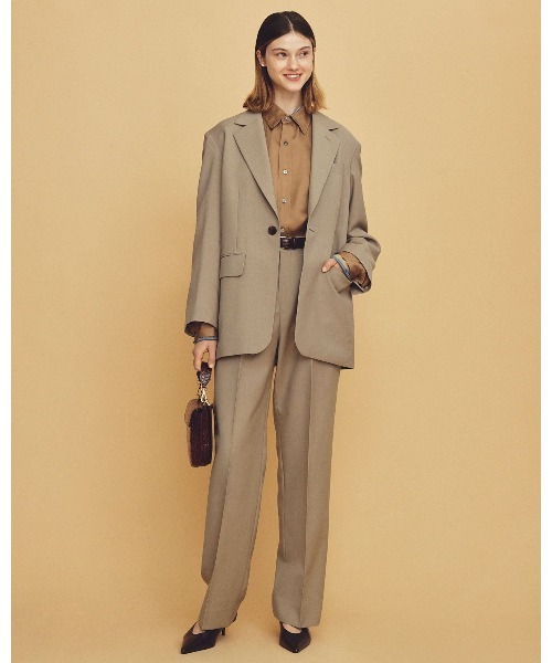 THE SHINZONE(ザ シンゾーン)の「SILKY CUPRA SHIRT 26SMSBL13(シャツ/ブラウス・レディース・ベージュ/ネイビー・FREE)」の5枚目の写真