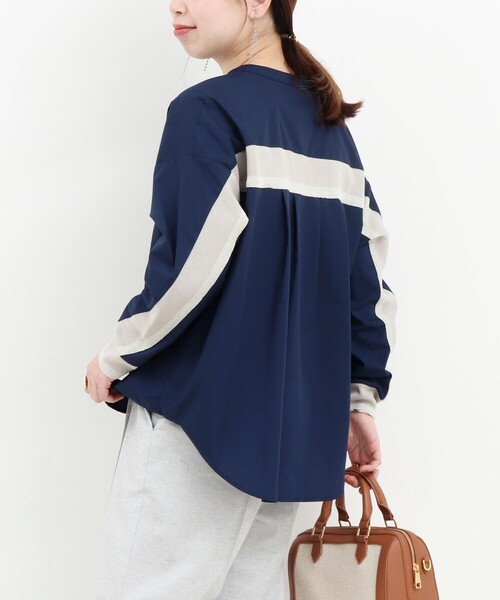 MICO COULIER(ミコクリエ)の「バックヨークテープブラウス(シャツ/ブラウス・レディース・オフホワイト/ホワイト系その他/ブルー系その他/ネイビー/ピンク系その他・38)」の3枚目の写真