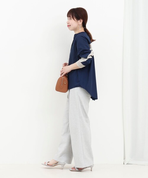 MICO COULIER(ミコクリエ)の「バックヨークテープブラウス(シャツ/ブラウス・レディース・オフホワイト/ホワイト系その他/ブルー系その他/ネイビー/ピンク系その他・38)」の6枚目の写真