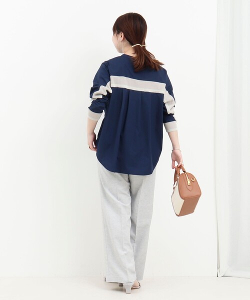 MICO COULIER(ミコクリエ)の「バックヨークテープブラウス(シャツ/ブラウス・レディース・オフホワイト/ホワイト系その他/ブルー系その他/ネイビー/ピンク系その他・38)」の8枚目の写真