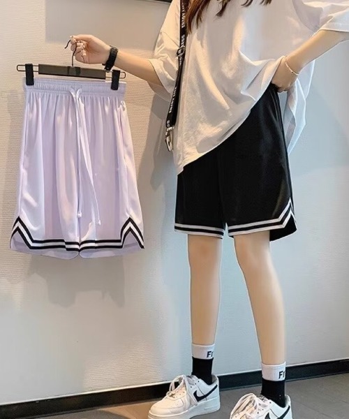 Ritzy(リッツィー)の「オーバーサイズバスケショーツ(その他パンツ・レディース・ブラック/ホワイト・M/L/S/XL)」の12枚目の写真