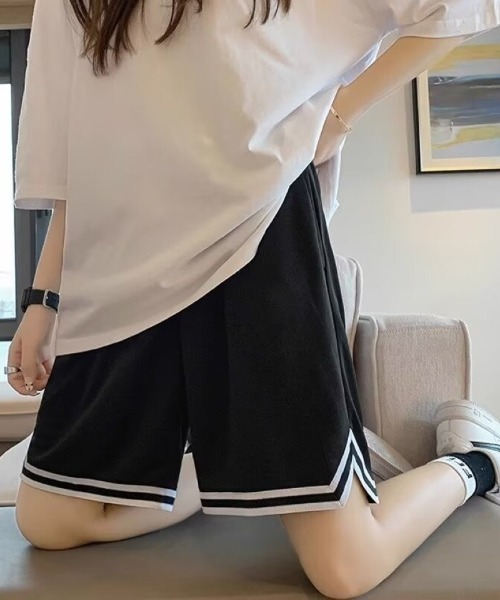 Ritzy(リッツィー)の「オーバーサイズバスケショーツ(その他パンツ・レディース・ブラック/ホワイト・M/L/S/XL)」の13枚目の写真